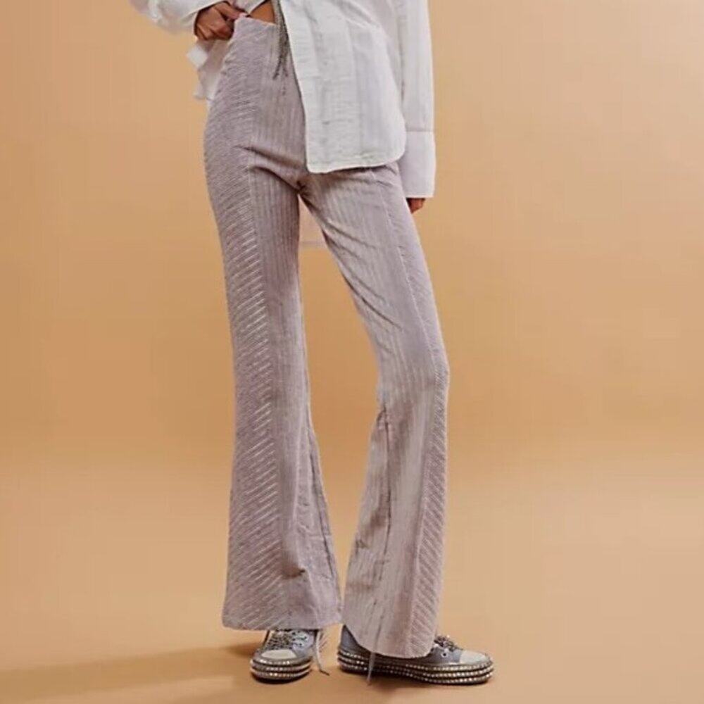 Free People Slim Pull-On Velvet Flare Pants SIZE S Lavender High Rise NWT